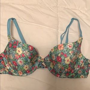 Victoria Secret underwire Bra